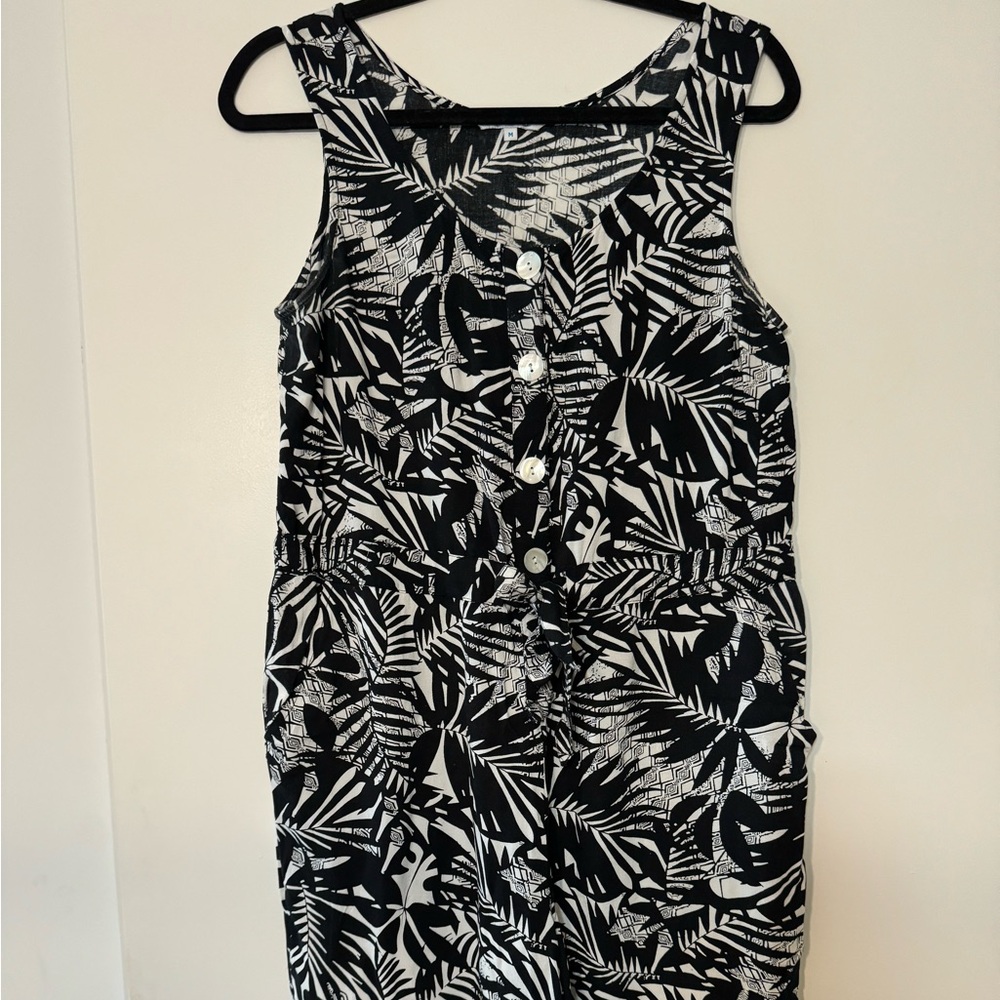 Blue Island romper size M excellent condition